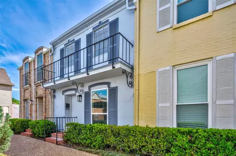 9818 Valley Meadow Pl, Dallas, TX 75220