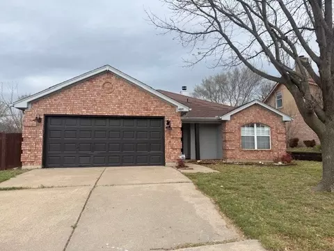 4809 Maryannes Meadow Dr, Fort Worth, TX 76135