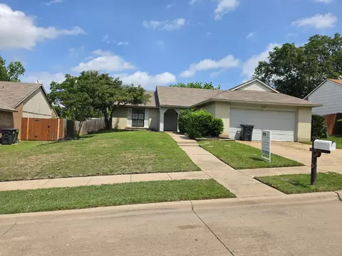 7119 Greenspring Dr, Arlington, TX 76016