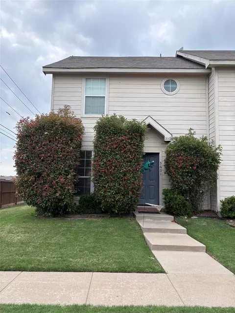 5601 Giddyup Ln, Fort Worth, TX 76179