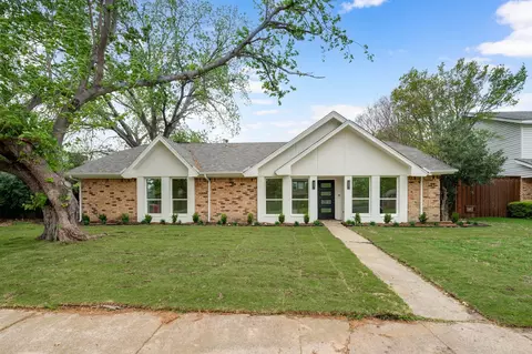 1934 Vista Oaks Dr, Carrollton, TX 75007