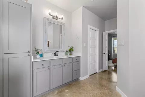 Entry Way - 243 Fm 203, Walnut Springs, TX 76690 photo 6 of 6