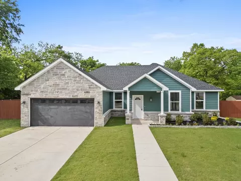 2822 Anderson St, Greenville, TX 75401