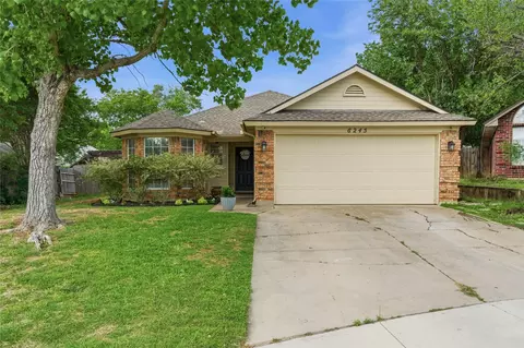 6245 Firebird Dr, Watauga, TX 76148