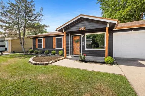 345 NW Lorna St, Burleson, TX 76028