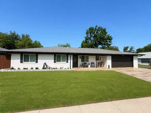 436 Ball St, Grapevine, TX 76051
