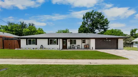 436 Ball St, Grapevine, TX 76051