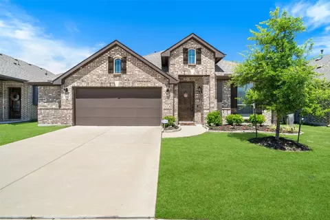 343 Winterwood Dr, Lavon, TX 75166