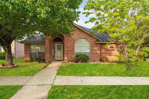 1212 Jessica Dr, Mesquite, TX 75149