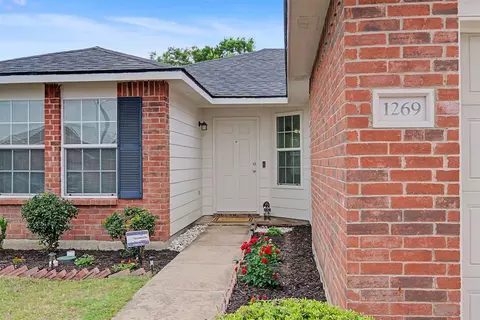 1269 Wysteria Ln, Burleson, TX 76028
