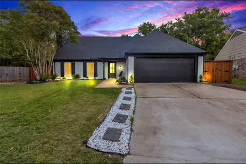 4202 Sheffield Dr, Grand Prairie, TX 75052