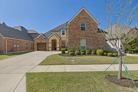 712 Sandbox Dr, Aubrey, TX 76227