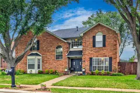 1309 Falcon Dr, Lewisville, TX 75077