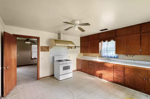 Kitchen - 201 Proctor Ln, Sunset, TX 76270 photo 2 of 2