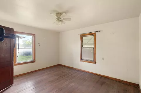 Bedroom - 201 Proctor Ln, Sunset, TX 76270 photo 3 of 4