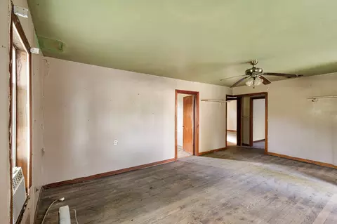 Living - 201 Proctor Ln, Sunset, TX 76270 photo 1 of 2