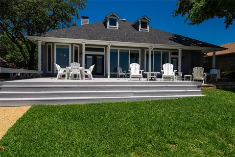 684 Enchanted Isles Dr, Mabank, TX 75156