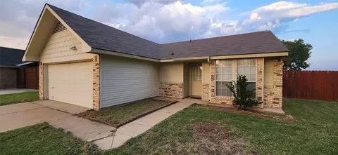 200 Seagull Ct, Irving, TX 75060