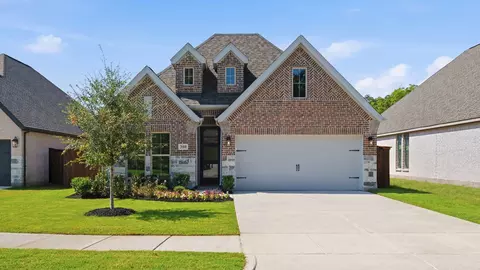 300 Spruce Brook Dr, Mckinney, TX 75071