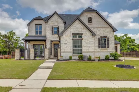 801 Toby Trl, Mansfield, TX 76063