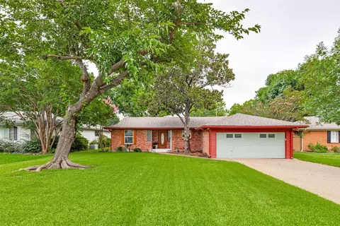 524 Carol Ct, Richardson, TX 75081