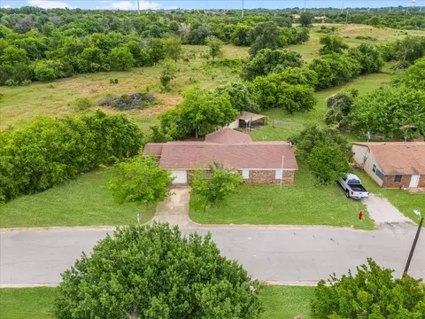 110 Lora Ln, Weatherford, TX 76088