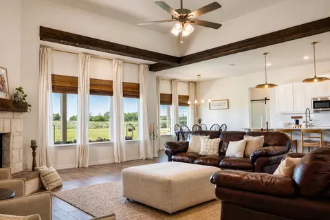 1530 County Road 200, Valley View, TX 76272
