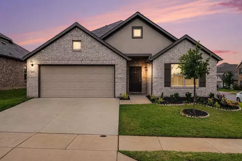 157 Greenback Trl, Fort Worth, TX 76131