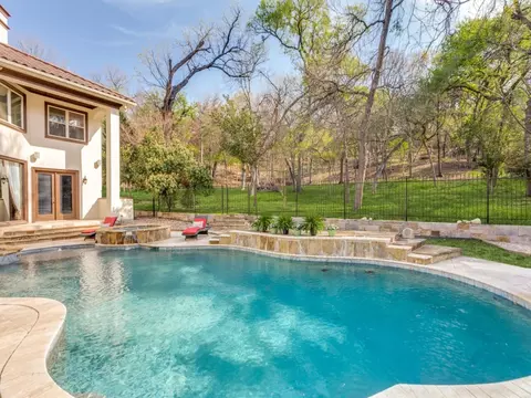 1608 Rivercrest Ct, Fort Worth, TX 76107