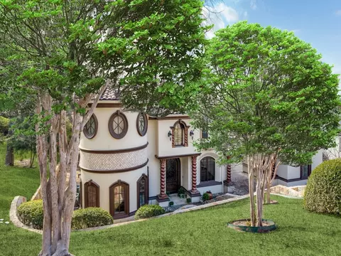 1608 Rivercrest Ct, Fort Worth, TX 76107