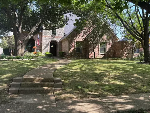 152 Country Club Dr, Heath, TX 75032