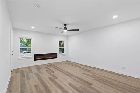 2607 Brandon St, Dallas, TX 75211