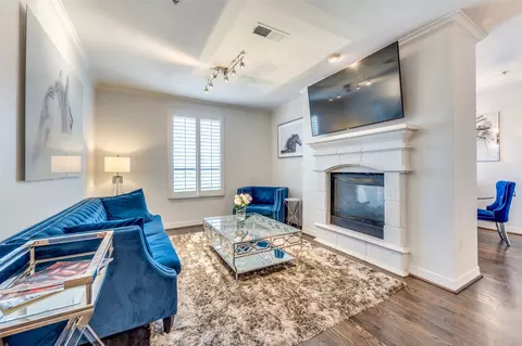 8616 Turtle Creek Blvd #311, Dallas, TX 75225