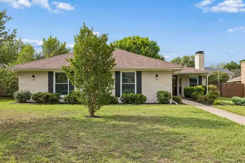1820 Auburn Dr, Richardson, TX 75081