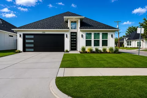 1701 Morris St, Dallas, TX 75212