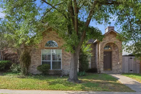 2314 Weatherby Dr, Mesquite, TX 75181