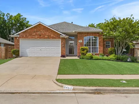 8463 Muirwood Trl, Fort Worth, TX 76137