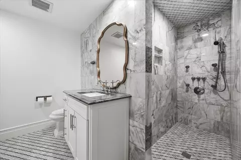 Bath - 726 Griffith Ave, Terrell, TX 75160 photo 4 of 6