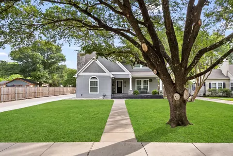 Exterior - 726 Griffith Ave, Terrell, TX 75160 photo 1 of 9