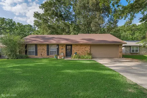 131 Elmview Ln, Haughton, LA 71037