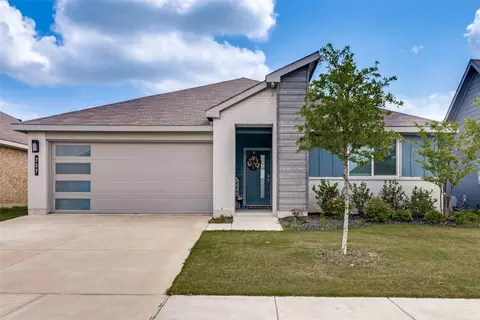 737 Trinity Park Trl, Alvarado, TX 76009