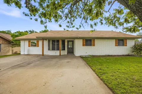115 Doublehorn St, Stephenville, TX 76401