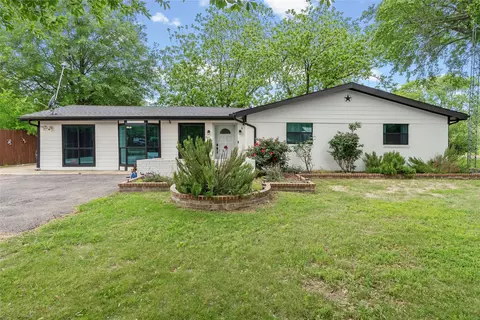 965 Farm Road 900 N, Saltillo, TX 75478