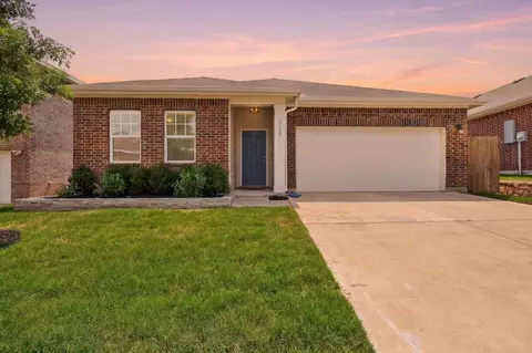 5325 Northfield Dr, Fort Worth, TX 76179