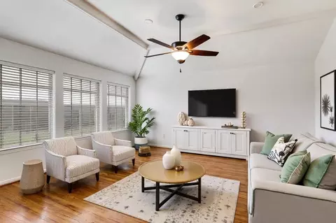 1220 Shady Elm Ln, Lewisville, TX 75067