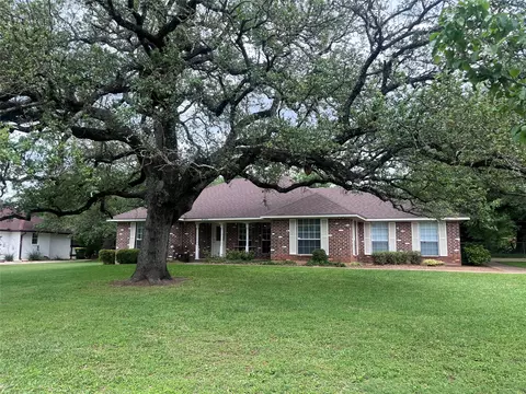 100 Fm 2117, Marlin, TX 76661
