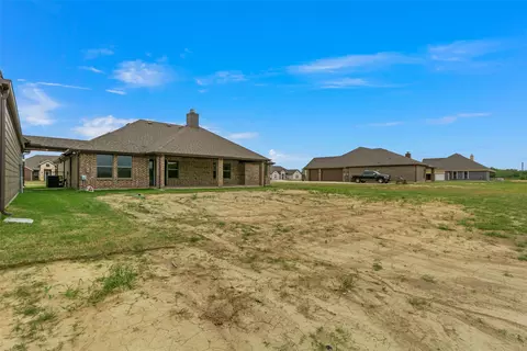 Exterior - 18310 Chippewa Ct, Terrell, TX 75160 photo 6 of 7