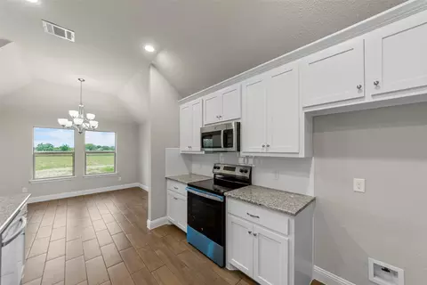 Entry Way - 18310 Chippewa Ct, Terrell, TX 75160 photo 3 of 4