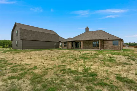 Exterior - 18310 Chippewa Ct, Terrell, TX 75160 photo 5 of 7