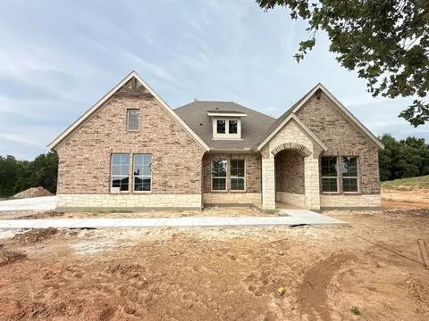 132 Oak Grove Way, Springtown, TX 76082